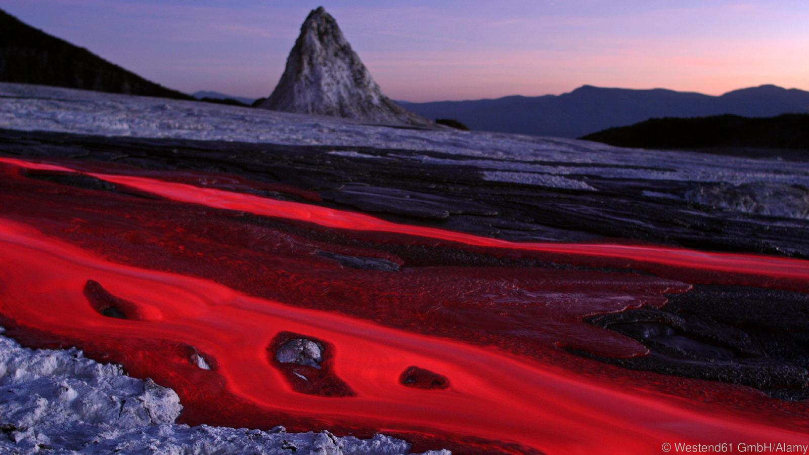 Tanzania, Ol Doinyo Lengai - soda lava flow at dusk